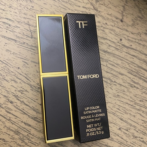 Tom Ford Satin Matte Lipstick Scarlett rouge - Picture 2 of 5